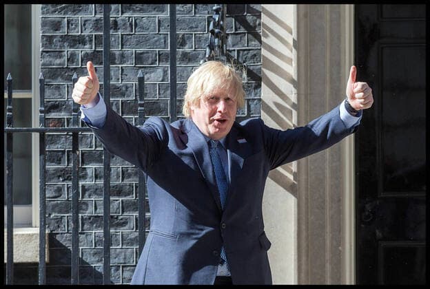 . 05 07 2020. London, United Kingdom. NHS 72nd Anniversary Event Downing St. Boris Johnson with Annemarie Plas at Downing Street to commemorate the 72nd Anniversary of the National Health Service.  xMartynxWheatleyx xi-Imagesx IIM-21373-0003