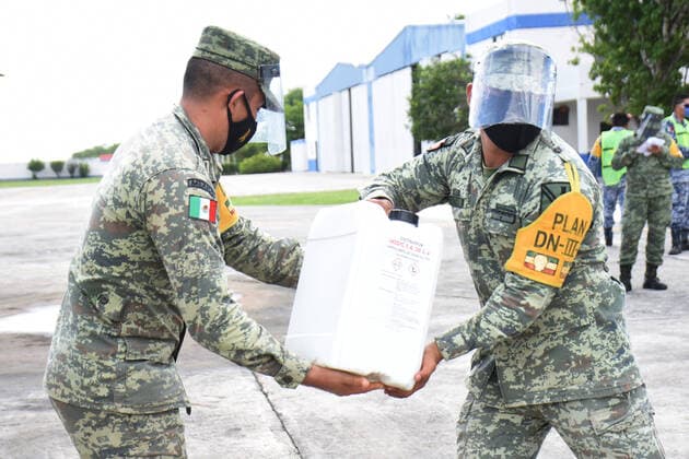 The Mexican Army unload medical supplies at Merida International Airport to help hospitals battle COVID-19. The Secretary of National Defense has moved 4,914,06 tons of medical supplies in different states of the country to face this pandemic. Where: Merida, Mexico When: 05 Jul 2020 Credit: Eyepix Cover Images **EDITORIAL USE ONLY** Copyright: xIlianaxSuarezx 40698026 EDITORIAL USE ONLY. NOT FOR USE BY NEWSPAPERS BASED IN THE UK.
