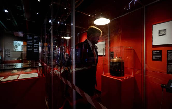 16-07-2020 Leiden King Willem-Alexander during the opening of the exhibition Infected! ( ‘Besmet!’) at the Rijksmuseum Boerhaave in Leiden. The exhibition is about the outbreaks of infectious diseases such as plague and smallpox and how they can disrupt life and the recent outbreak of the coronavirus COVID-19.  Copyright: xxPPE pool Nieboer Lonkhuijsenx