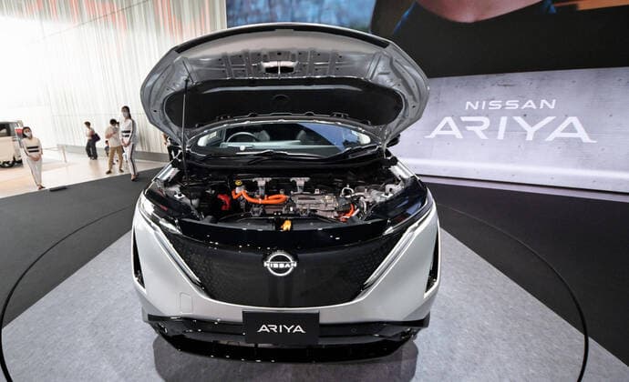 Nissan Motors new electric crossover SUV Ariya is displayed at the gallery of Nissan Motors global headquarters in Yokohama, Kanagawa-Prefecture, Japan on Saturday, July 18, 2020. Nissan unveiled the new Ariya during a virtual event at the soon-to-open Nissan Pavilion in Yokohama on July 15.  TKP2020071815 KEIZOxMORI