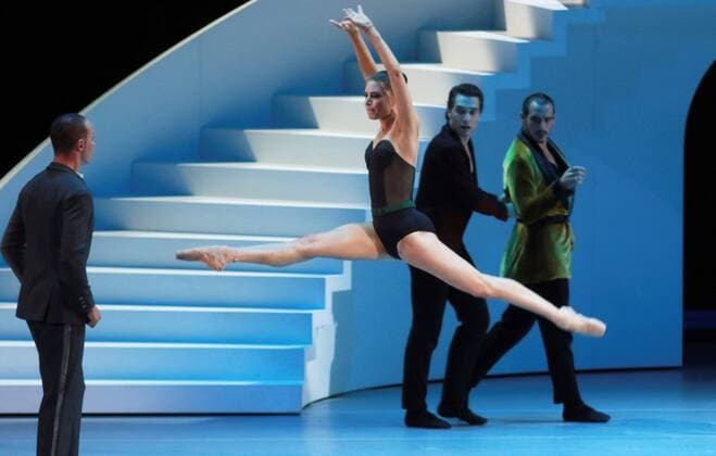 Bilder des Jahres 2020, Entertainment 07 Juli Entertainment Bilder des Tages Les Ballets de Monte-Carlo company s dancers perform The Taming of the Shrew by William Shakespeare as part of 69 International Music and Ballet Festival at Alhambra s Generalife, in Granada, southern Spain, 18 July 2020 (issued on 19 July 2020). The festival runs until 26 July. International Music and Ballet Festival in Granada !ACHTUNG: NUR REDAKTIONELLE NUTZUNG!  Copyright: xPepexTorresx GRAF1269 20200719-637307466102578124