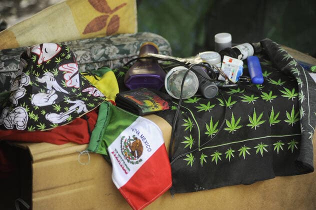 Activists set up camp outside the Mexico s Senate building to protest for the legalisation of marijuana Where: Mexico City, Mexico When: 17 Jul 2020 Credit: Eyepix Cover Images **EDITORIAL USE ONLY** Copyright: xRicardoxCastelanxCruzx 40725075 EDITORIAL USE ONLY. NOT FOR USE BY NEWSPAPERS BASED IN THE UK.