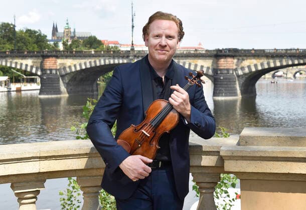 Bilder des Jahres 2020, Entertainment 07 Juli Entertainment Themen der Woche KW30 Entertainment Bilder des Tages British-Irish violinist Daniel Hope gives a press conference to present September concert Hope for Prague Prague Sounds Again on Vltava River, within Strings of Autumn festival, in Zofin Palace, Slovansky ostrov, Prague, Czech Republic, on Monday, July 20, 2020. (CTKxPhoto MichaelaxRihova) CTKPhotoP202007200327001 mir