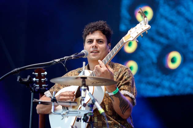 Soufian Zoghlami from the band Bukahara live in the Kulturgarten in the Rheinaue in Bonn The Bonn Live Kulturgarten Open Air Festival 2020 is Europes first open air music festival under corona conditions due to the Covid 19 pandemic Bonn, 21 07 2020 Foto:xC.xHardtx xFuturexImage