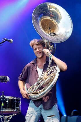 Max von Einem from the band Bukahara live in the Kulturgarten in the Rheinaue in Bonn The Bonn Live Kulturgarten Open Air Festival 2020 is Europes first open air music festival under Corona conditions due to the Covid 19 pandemic Bonn, 21 07 2020 Foto:xC.xHardtx xFuturexImage