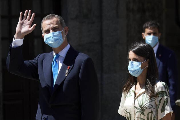 Spanisches Königspaar, Letizia und Felipe begehen den Tag von Galicien 25-07-2020 Galicia Queen Letizia and King Felipe visited the church of San Martino Pinario to chair the ‘’Day of Galicia’’ and the offering to James the Great, in Santiago de Compostela, Galicia, Spain. No Spain  Copyright: xPPEx