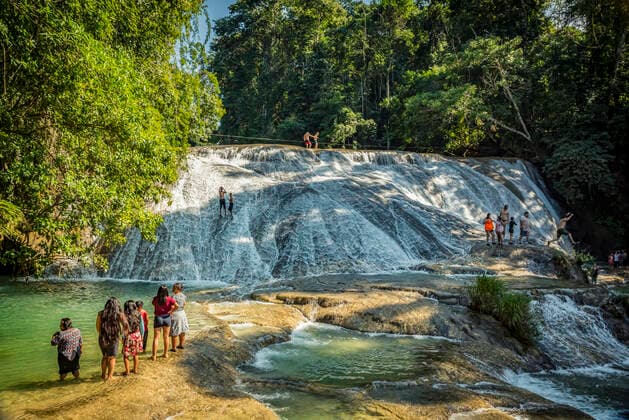 Tourists at Roberto Barrios Waterfalls; Chiapas, Mexico  Copyright: Dosfotos 13551099