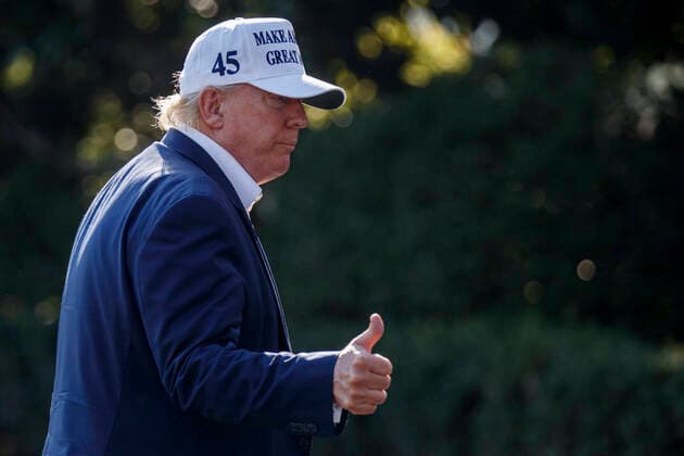 Bilder des Jahres 2020, News 07 Juli News Themen der Woche KW30 News Bilder des Tages July 26, 2020, Washington, District of Columbia, USA: US President Donald J. Trump walks to the South Portico after stepping off Marine One on the South Lawn of the White House in Washington, DC, USA, 26 July 2020. President Trump is returning to Washington after spending the weekend at his club in Bedminster, New Jersey Washington USA - ZUMAs152 20200726_zaa_s152_007 Copyright: xShawnxThewx