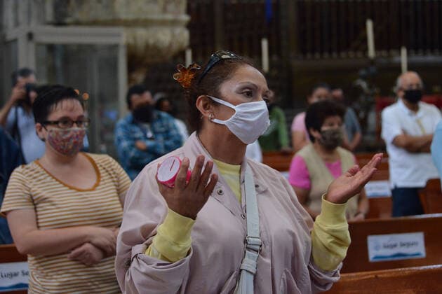 Following an easing of restrictions related to COVID-19, the Catholic church celebrated its first Mass on July 26th, 2020 at the Metropolitan Cathedral in Mexico City downtown. Where: Mexico City, Mexico When: 26 Jul 2020 Credit: Eyepix Cover Images **EDITORIAL USE ONLY** Copyright: xCarlosxTischlerx 40739876 EDITORIAL USE ONLY. NOT FOR USE BY NEWSPAPERS BASED IN THE UK.