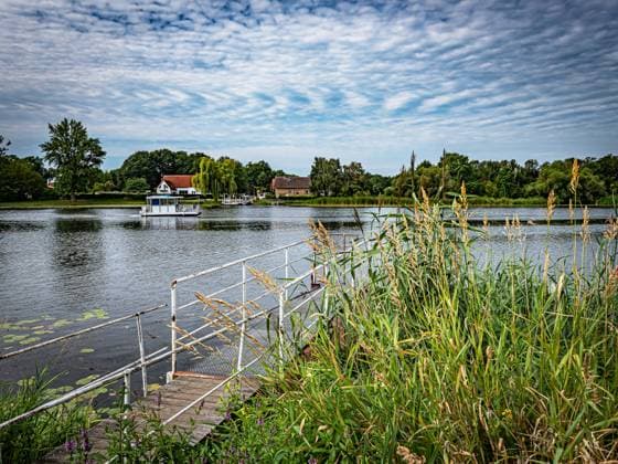 Das westliche Havelland im Bundesland Brandenburg; Havel, Fähre bei Pritzerbe Brandenburg *** The western Havelland in the federal state of Brandenburg Havel, ferry near Pritzerbe Brandenburg
