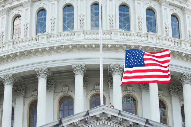 Workers replace the American flag on the U.S. Capitol in Washington D.C., U.S., on Monday, July 27, 2020 as Representative John Lewis (Democrat of Georgia) lies in state in the rotunda. Copyright: xStefanixReynoldsx xCNPx MediaPunchx