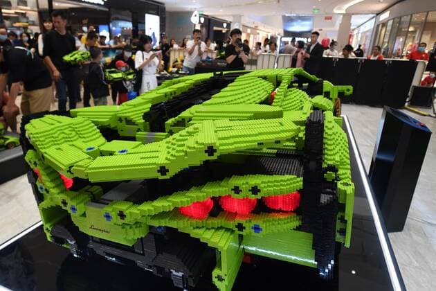 LANZHOU, CHINA - JULY 28: A model of a Lamborghini Sian FKP 37 sports car, which is made of 274,396 Lego blocks and weighs about 660 kilograms, is on display at Lanzhou Center on July 28, 2020 in Lanzhou, Gansu Province of China.  Copyright: xVCGx CFP111293092374