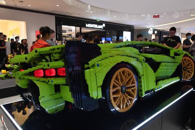 LANZHOU, CHINA - JULY 28: A model of a Lamborghini Sian FKP 37 sports car, which is made of 274,396 Lego blocks and weighs about 660 kilograms, is on display at Lanzhou Center on July 28, 2020 in Lanzhou, Gansu Province of China.  Copyright: xVCGx CFP111293093163