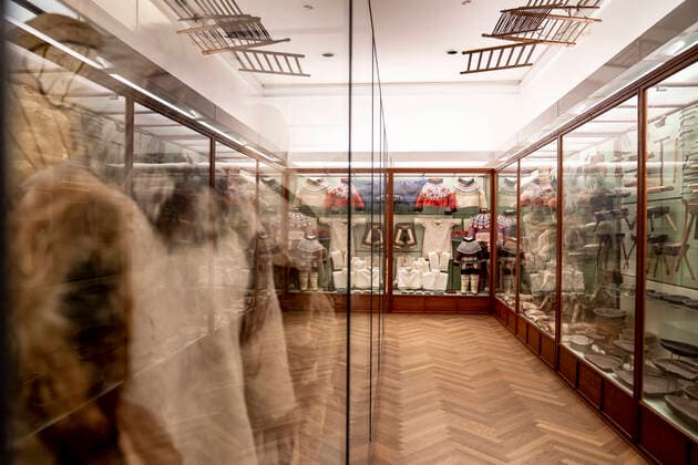 Udstillingen Eskimoer og Groenland paa Nationalmuseet i Koebenhavn, torsdag den 30. juli 2020. Nationalmuseet vil i naeste uge begynde arbejdet med at droppe ordet eskimo i sin arktiske udstilling Eskimoer og Groenland . Det skyldes , at ordet eskimo af mange opfattes nedsaettende.. , Copenhagen Denmark  Copyright: RitzauxScanpix MadsxClausxRasmussenx cop101 spdk20200730-120821-L