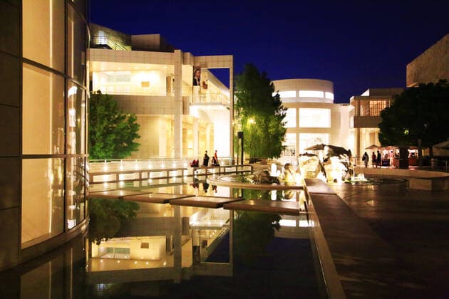 Architektur von Richard Meier The Getty Center reflection in water Los Angeles California Copyright: xRigoxLeonx RLE_Getty_27
