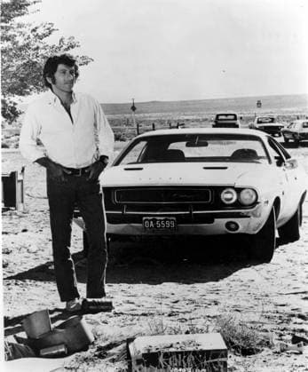 VANISHING POINT BARRY NEWMAN Date: 1971. Strictly editorial use only in conjunction with the promotion of the film. Credit line mandatory. This image is copyright of the film company and is supplied under the terms of issue as film still. No commercial or book cover use permitted without prior consent from the film company.  Mandatory credit line: Image courtesy Ronald Grant Archive Mary Evans
