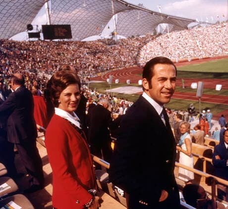 Konstantin II. Koenig von Griechenland mit seiner Ehefrau Prinzessin Anne-Marie von Daenemark, Konstantin II. von Griechenland (* 2. Juni 1940 in Psychiko bei Athen) war vom 6. Maerz 1964 bis zum 1. Juni 1973 der letzte Koenig der Hellenen, im Olympiastadion, Olympische Sommerspiele 1972 in Muenchen vom 26.08. - 11.09.1972, Spiele 72 der XX. Olympiade, *** Constantine II King of Greece with his wife Princess Anne Marie of Denmark, Constantine II of Greece 2 June 1940 in Psychiko near Athens was from 6 March 1964 to 1 June 1973 the last King of the Hellenes, in the Olympic Stadium, Olympic Summer Games 1972 in Munich from 26 08 11 09 1972, Games 72 of the XX Olympiad,