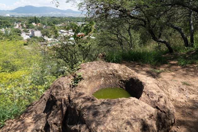 IMAGO Cultures of the world, Zapotec Kultur in Mexiko The King s Bath at the ruins of the Zapotec city of Zaachila in the Central Valley of Oaxaca, Mexico. The circular bath was carved from the native stone. Villa de Zaachila Zaachila ruins Oaxaca Mexico Copyright: xJonxG.xFuller,xJr.x JGF-ruins-Zaachila-MX-5022