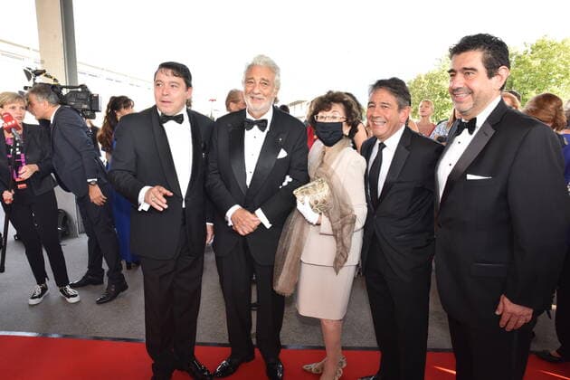 Karl Michael Ebner, organizer, Placido Domingo, wife Martha, sons, Austrian Music Theatre Prize, Gala, Terminal 2, Salzburg 2020,