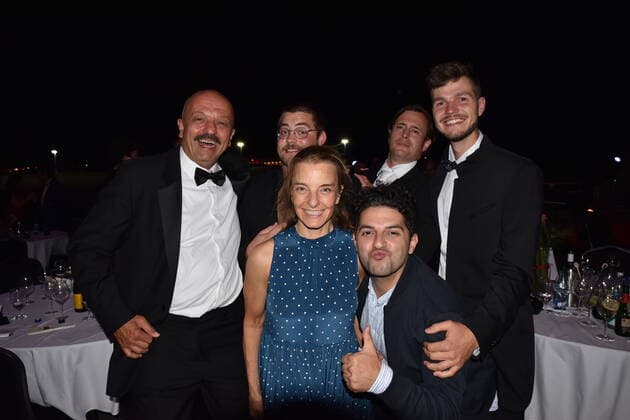 Isabel von Karajan, with crew, Best Premiere, Stillhang, Festspiele Erl, Austrian Music Theatre Award, Gala, Terminal 2, Salzburg 2020,