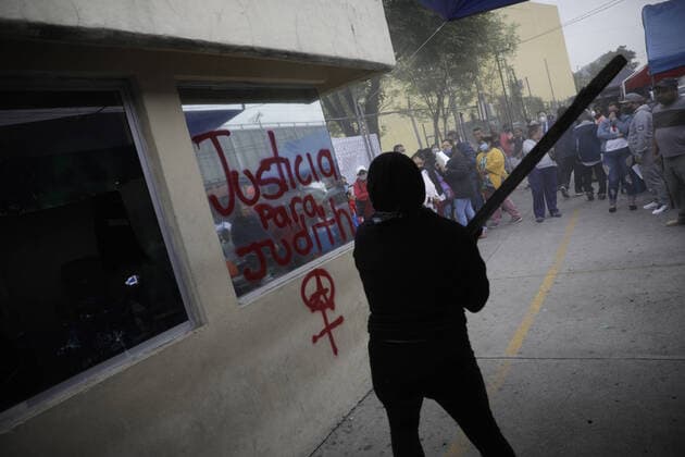 Women take part in a protest named Girls do not touch each other , outside of the Men s Preventive Prison, during the second hearing against the alleged perpetrator of the rape of a girl named Judith , which occurred in 2017 when she was 7 years old. Where: Mexico City, Mexico When: 06 Aug 2020 Credit: Eyepix Cover Images **EDITORIAL USE ONLY** Copyright: xMarianaxBaex 40765214 EDITORIAL USE ONLY. NOT FOR USE BY NEWSPAPERS BASED IN THE UK.