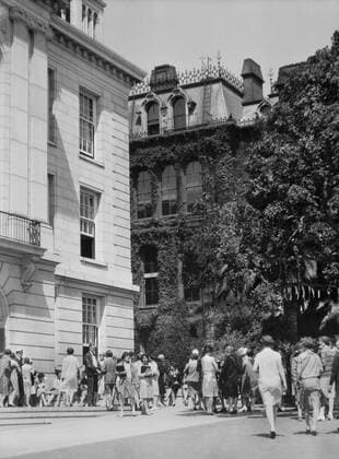 Campus Scene, University of California at Berkeley, Berkeley, California, USA, Arnold Genthe, 1927  Copyright: xCircaxImagesx ghi-circa08537