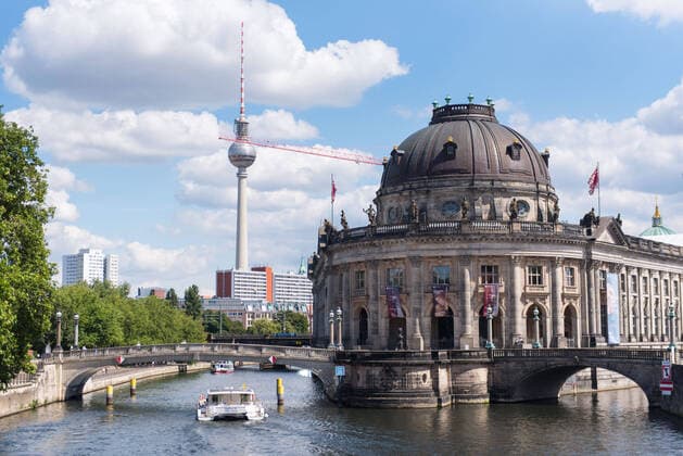 Berlin, Spree with boats Germany, Berlin 23 07 2020 The picture shows the Spree with excursion boats and the Bode Museum Berlin Berlin Germany