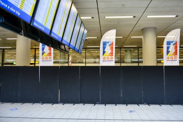 AMSTERDAM, 13-08-2020, Schiphol Airport opens a Corona Virus Testing Street where all arrivals from specific countries will get tested. Schiphol Corona Virus Testing Street  x8906663x Copyright: