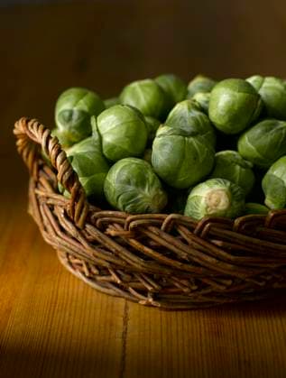 Raw Brussels sprouts in basket KSW00333