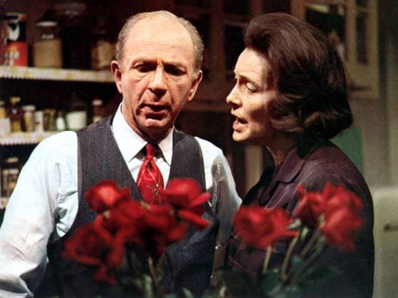 OSCARS. Bester Nebendarsteller. Preisträger 1961-1970 THE SUBJECT WAS ROSES JACK ALBERTSON, PATRICIA NEAL Date: 1968. Strictly editorial use only in conjunction with the promotion of the film. Credit line mandatory. This image is copyright of the film company and is supplied under the terms of issue as film still. No commercial or book cover use permitted without prior consent from the film company.  Mandatory credit line: Image courtesy Ronald Grant Archive Mary Evans