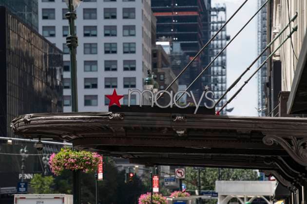 August 17, 2020: An overall view of The Macys marquee on 34th Street in Manhattan, New York. Mandatory credit: CSM Manhattan U.S. - ZUMAc04_ 0047872201st Copyright: xKostasxLymperopoulosx