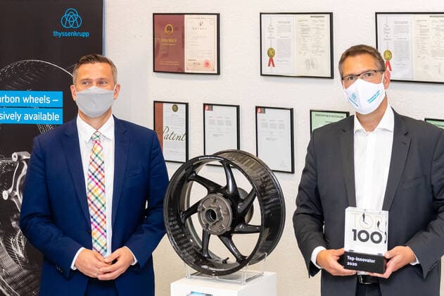 18 08 2020 Germany,Saxony,Kesselsdorf Minister of State Martin Dulig on 18 8 2020 visiting ThyssenKrupp Carbon Components GmbH Kesselsdorf on the occasion of the TOP 100 Award in the innovation competition The