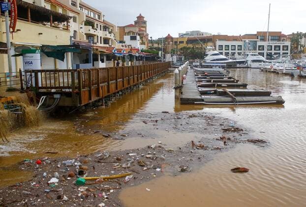 View of the damage and flooding caused by Tropical Storm Genevieve in Cabo San Lucas, Baja California, Mexico, 20 August 2020. Cyclone Genevieve decreased to a tropical storm from a category 1 hurricane, but it will continue its movement in the Mexican Pacific parallel to the Baja California Peninsula, which remains on alert. Genevieve decreases to a tropical storm but the alert persists in Baja California !ACHTUNG: NUR REDAKTIONELLE NUTZUNG!  Copyright: xJorgexReyesx MEX5901 20200821-637335668302202689