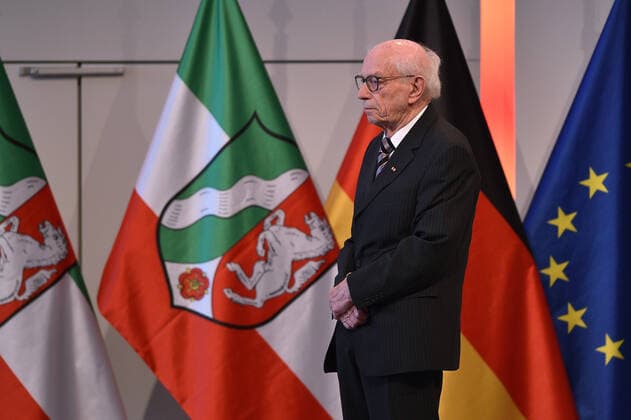 Award of the Order of Merit of the State of North Rhine-Westphalia on 23 08 2020 at the Flora Köln in Cologne Helmut Brühl xHDx
