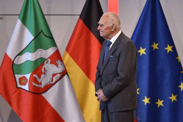 Award of the Order of Merit of the State of North Rhine-Westphalia on 23 08 2020 at the Flora Köln in Cologne Hans Günther Fascies xHDx
