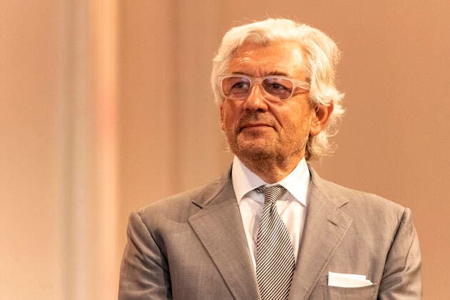 Award of the Order of Merit of the State of North Rhine-Westphalia on 23 August 2020 in the Flora Cologne Prof Dr h c Walter Smerling on stage He is the direc