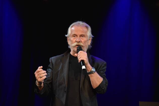 Bilder des Jahres 2020, Entertainment 08 August Entertainment Themen der Woche KW35 Entertainment Bilder des Tages Der Musiker Henning Krautmacher, Frontmann der Band Höhner posiert bei der Programmvorstellung des Herbstprogramms in der Kölner Volksbühne am Rudolfplatz *** The musician Henning Krautmacher, front man of the band Höhner, poses at the presentation of the autumn programme at the Volksbühne am Rudolfplatz in Cologne