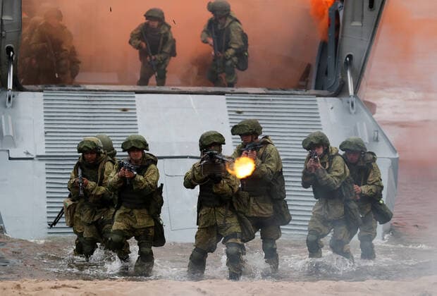 LENINGRAD REGION, RUSSIA - AUGUST 26, 2020: Servicemen take part in a seaborne landing exercise on Gogland Island in the Gulf of Finland. Peter Kovalev TASS  TS0E4C9C