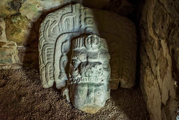 Sculpture of carved stone, Mayan art; Yaxchilan, Usumacinta Province, Chiapas, Mexico  Copyright: Dosfotos 13550431