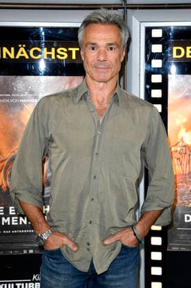 Bilder des Jahres 2020, Entertainment 09 September Entertainment Themen der Woche KW36 Entertainment Bilder des Tages Hannes Jaenicke bei der Premiere des Dokumentarfilms Die Epoche des Menschen - Das Anthropozän im Kino in der Kulturbrauerei. Berlin, 02.09.2020 *** Hannes Jaenicke at the premiere of the documentary The Epoch of Man The Anthropocene in the cinema at the Kulturbrauerei Berlin, 02 09 2020 Foto:xF.xKernx xFuturexImage