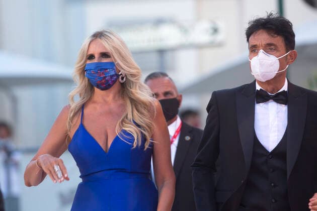 September 2, 2020, Hollywood, California, USA: Tiziana Rocca and Giulio Base attend the opening night premiere of Lacci during the 77th Venice Film Festival at Palazzo del Cinema on the Lido in Venice, Italy, on 02 September 2020. Photo: Hollywood USA - ZUMAmm4_ 20200902_zaf_mm4_028 Copyright: xAlecxMichaelx