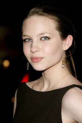 Daveigh Chase Actress Big Love, Premiere Grauman S Chinese Theatre, Hollywood, Los Angeles, Usa 23 February 2006 Am 23.02.2006 Bei Der Ankunft Zur Premiere Der Tv-Serie Big Love, Grauman S Chinese Theatre, Hollywood, Los Angeles Arriving For Big Love Premiere In L.A. Daveigh Chase Actress Big Love, Premiere Grauman S Chinese Theatre, Hollywood, Los Angeles, Usa 23 February 2006 Am 23.02.2006 Bei Der Ankunft Zur Premiere Der Tv-Serie Big Love , Grauman S Chinese Theatre, Hollywood, Los Angeles Arriving For Big Love Premiere In L.A.  Copyright: AllstarxMaryxEvansxGrahamxWhitbyxBoot 13016732