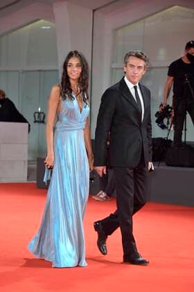 77th Venice Film Festival 2020, Red Carpet. Filming Italy Award. Alessio Boni, Nina Verdelli  Copyright: xSimonexComix xIPAx xVeneziax2020x