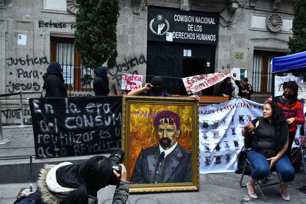 Feminist groups take over the facilities of the Human Rights Commission (CNDH) to use it as shelter for victims of gender violence and to protest for female rights. Where: Mexico City, Mexico When: 06 Sep 2020 Credit: Eyepix Cover Images **EDITORIAL USE ONLY** Copyright: xCarlosxTischlerx 40834933 EDITORIAL USE ONLY. NOT FOR USE BY NEWSPAPERS BASED IN THE UK.