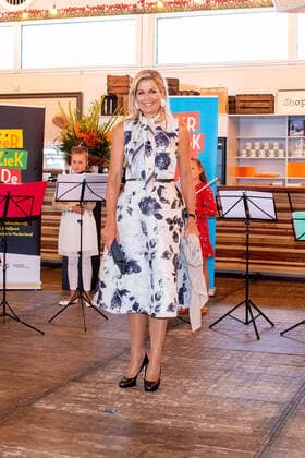 09-09-2020 Katwijk Queen Máxima attended the national Music Table Day (MuziekTafeldag), organized by the Méér Muziek in de Klas foundation, in the Theaterhangaar in Katwijk. During the national Music Table Day, representatives of education, municipalities and cultural institutions came together, both physically and online.  Copyright: xPPEx