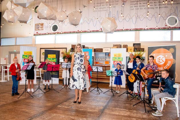 09-09-2020 Katwijk Queen Máxima attended the national Music Table Day (MuziekTafeldag), organized by the Méér Muziek in de Klas foundation, in the Theaterhangaar in Katwijk. During the national Music Table Day, representatives of education, municipalities and cultural institutions came together, both physically and online.  Copyright: xPPEx