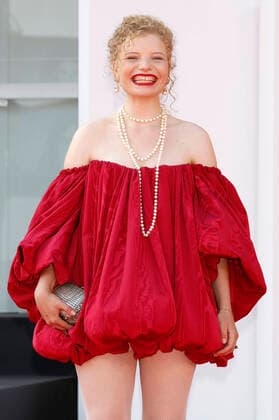 Luisa Celine Gaffron at the premiere of the feature film And Tomorrow the Whole World And Tomorrow the Entire World at the Biennale di Venezia 2020 77 Venice International Film Festival at the Palazzo del Cinema Venice, 10 09 2020 Foto:xD.xBedrosianx xFuturexImage