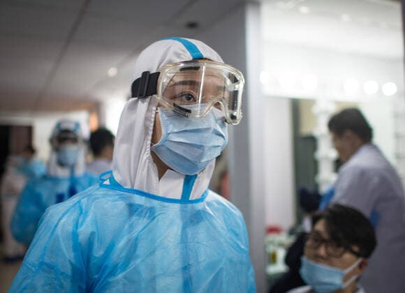 (200912) -- WUHAN, Sept. 12, 2020 -- Actors from the People s Art Theatre of Wuhan prepares for a drama telling the story of medical staff during the fight against the COVID-19 pandemic in Wuhan, capital of central China s Hubei Province, Sept. 11, 2020. ) CHINA-WUHAN-MEDICAL STAFF THEMED DRAMA (CN) XiaoxYijiu 