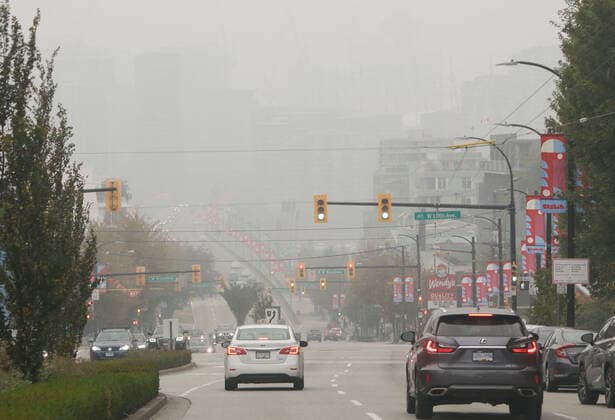 (200913) -- VANCOUVER, Sept. 13, 2020 -- Buildings are seen in heavy smog in Vancouver, British Columbia, Canada, Sept. 13, 2020. As smoke from U.S. wildfires continues to blow north towards Canada, Vancouver on Sunday was among the top five major cities in the world for bad air quality according to Air Quality Index (AQI). (Photo by Xinhua) CANADA-VANCOUVER- AIR QUALITY-U.S.-WILDFIRE SMOKE LiangxSen 