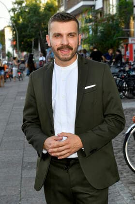 Edin Hasanovic on arrival at the 21th presentation of the First Steps Awards 2020 in the Säälchen Berlin, 14 09 2020 Foto:xF.xKernx xFuturexImage